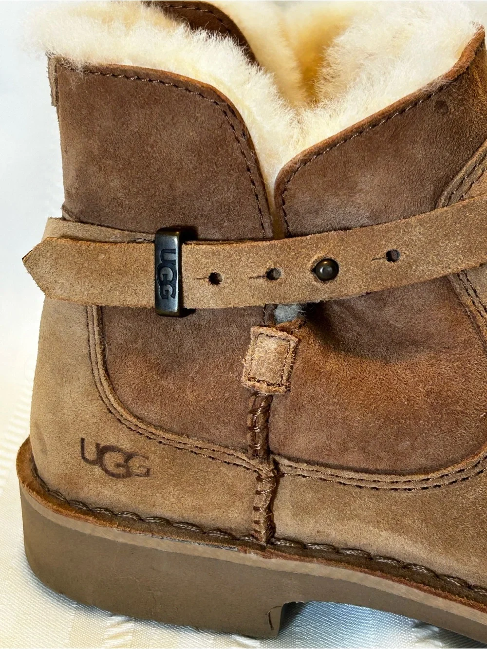 UGG Elisa Ankle Boots Chestnut Brown Suede Shesrling Womens 7.5 Buckle Strap